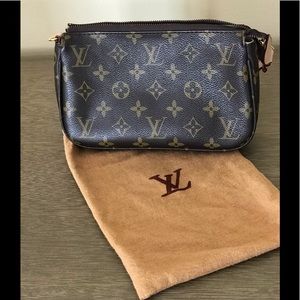 Louis Vuitton’s pouchette